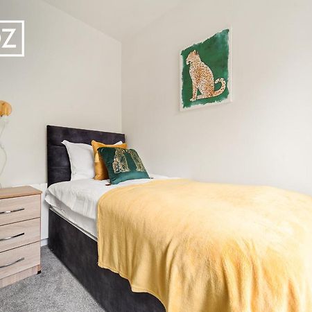 Spacious 4 Bedroom 3 Bath House For Families & Contractors With Free Parking, Fast Wi-Fi & Netflix By Firoz Property Management Leeds  Exterior foto