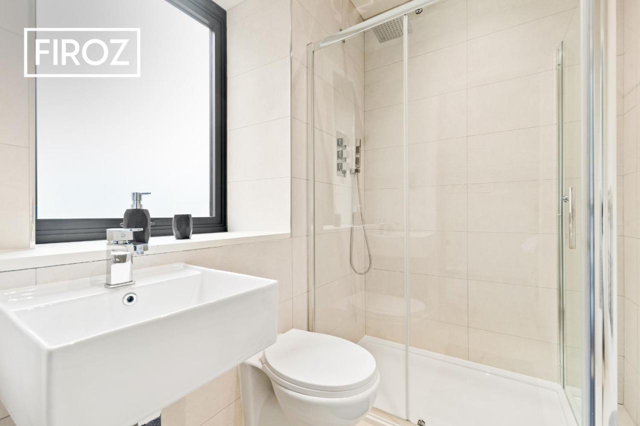 Spacious 4 Bedroom 3 Bath House For Families & Contractors With Free Parking, Fast Wi-Fi & Netflix By Firoz Property Management Leeds  Exterior foto